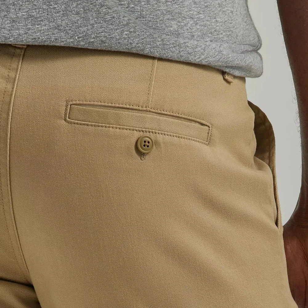 Lee Men's 33x29 Extreme Comfort MVP Straight Fit Khaki Pants